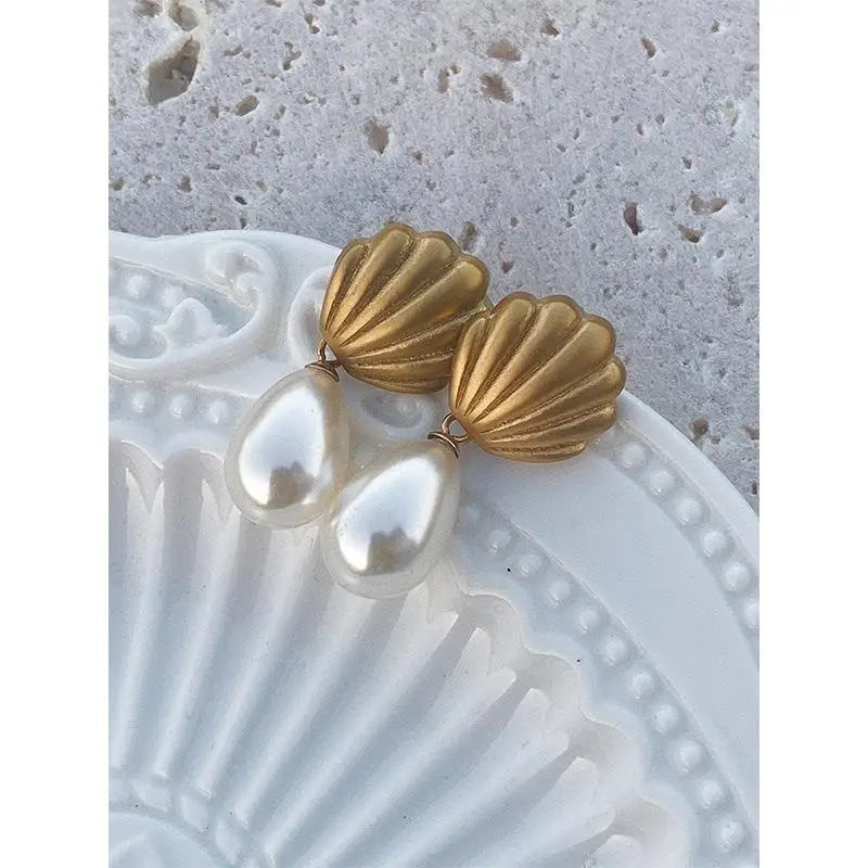 Earring pearl