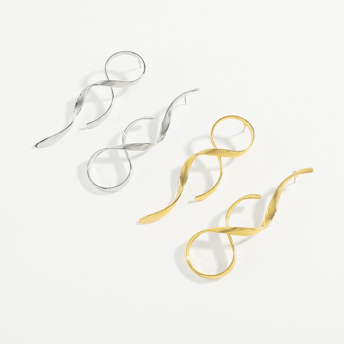 Minimalist earrings