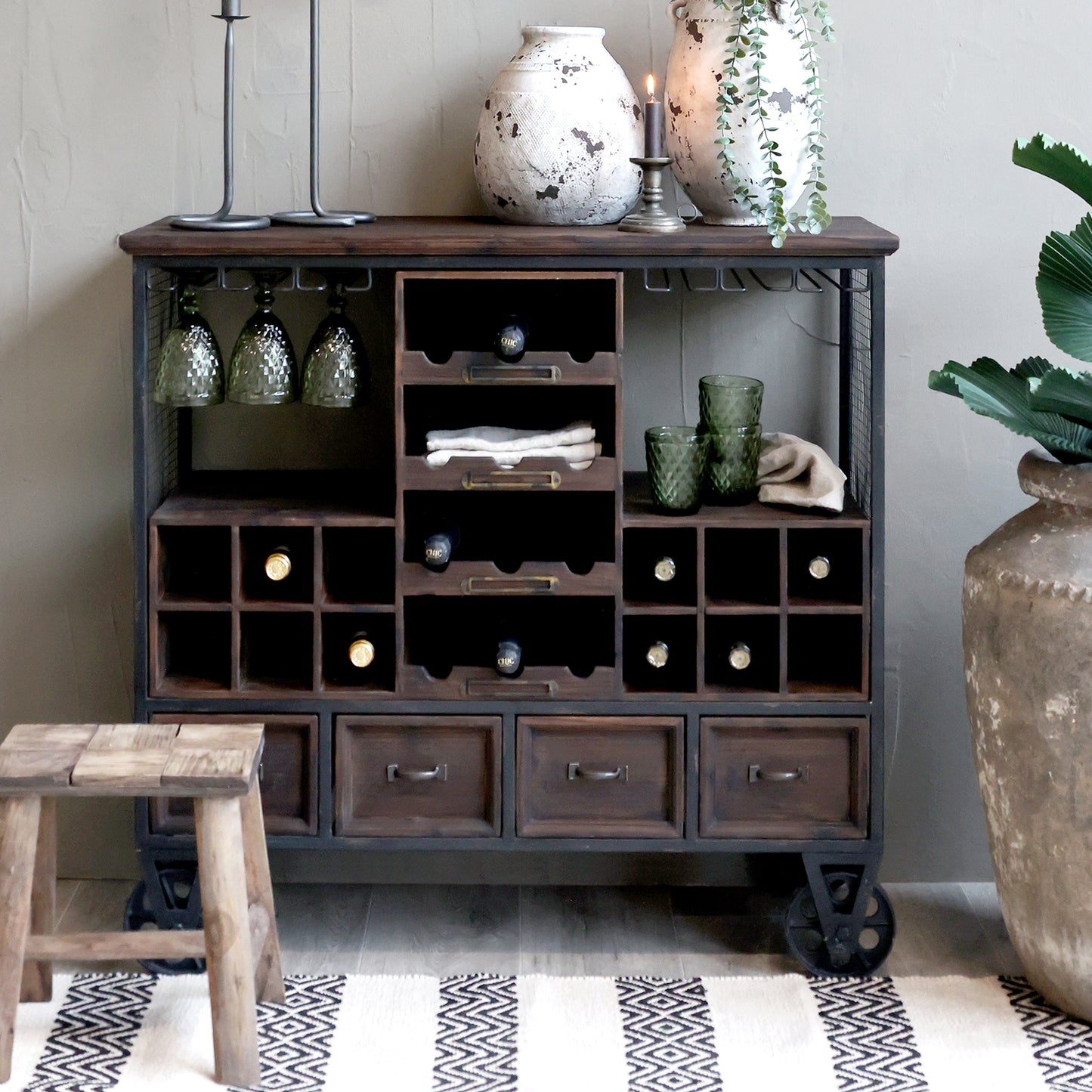 Bar cart / Wine cabinet