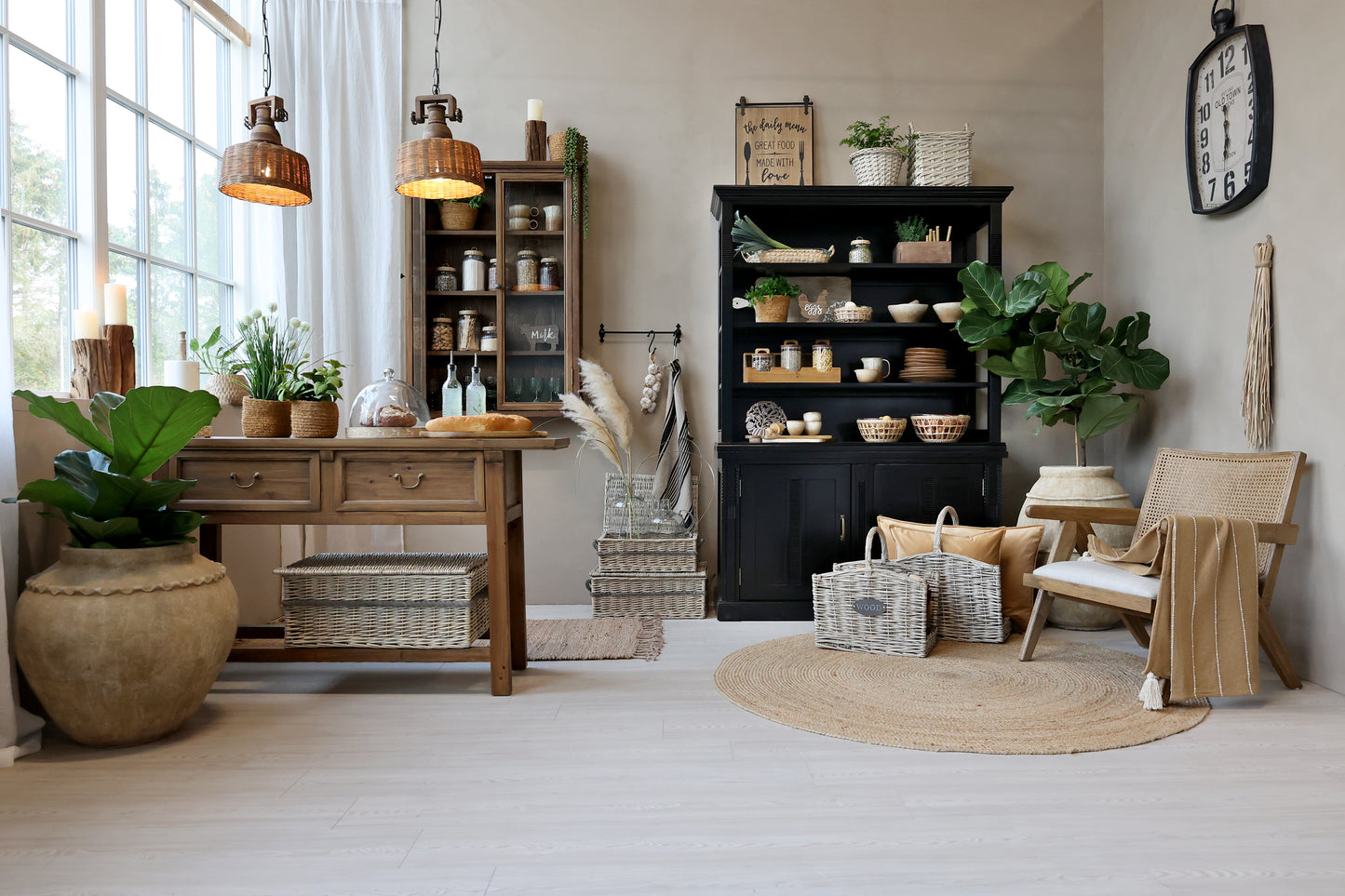 Cabinet with shelves