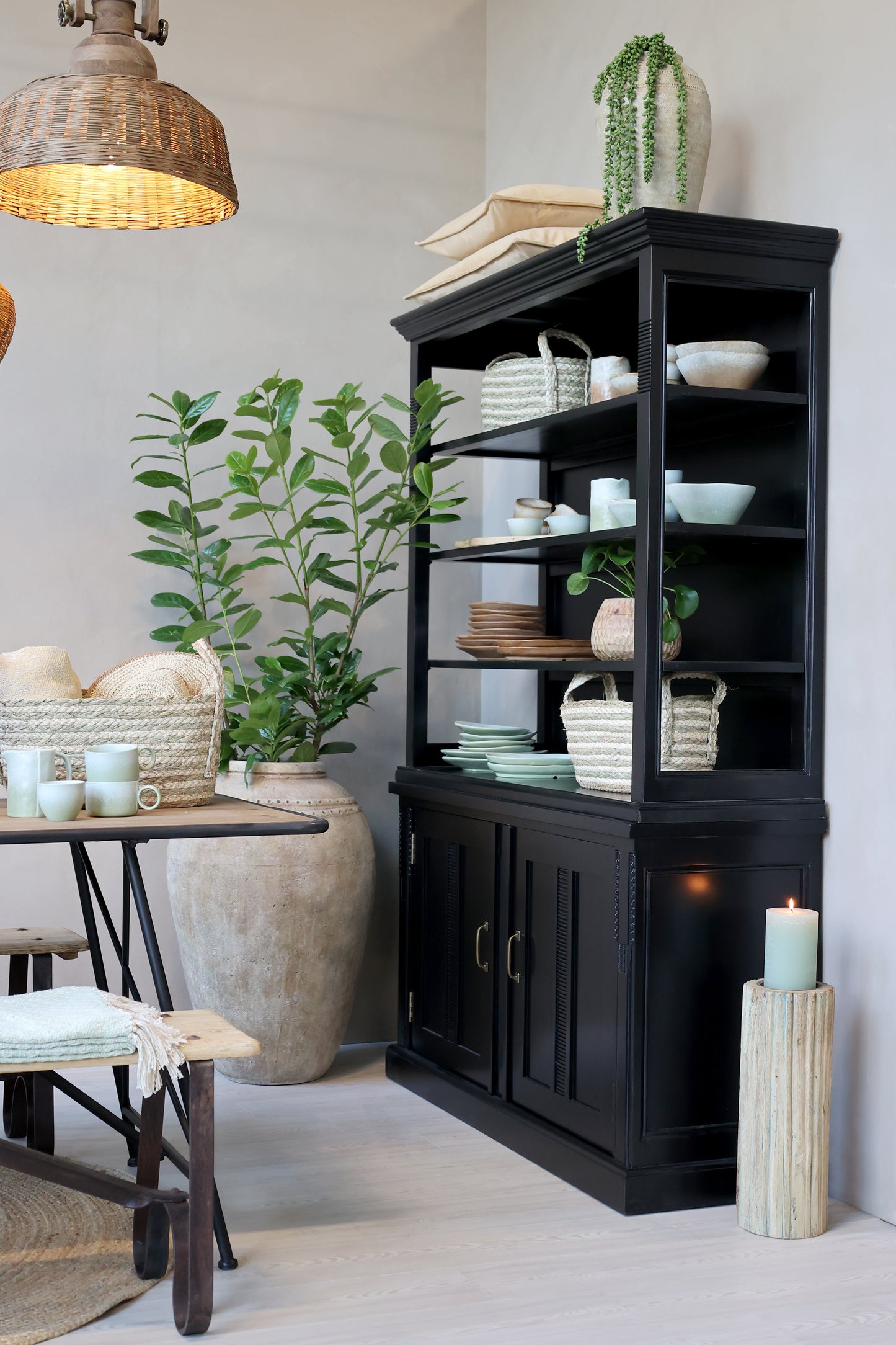 Cabinet with shelves