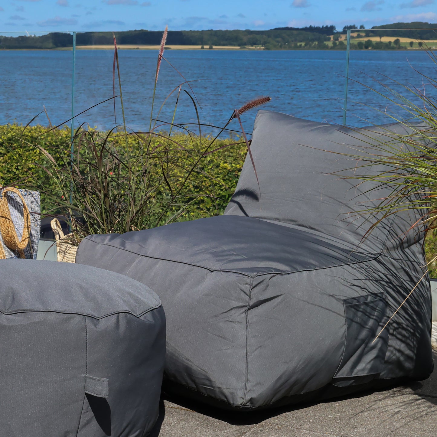 Outdoor lounge chair set of 2