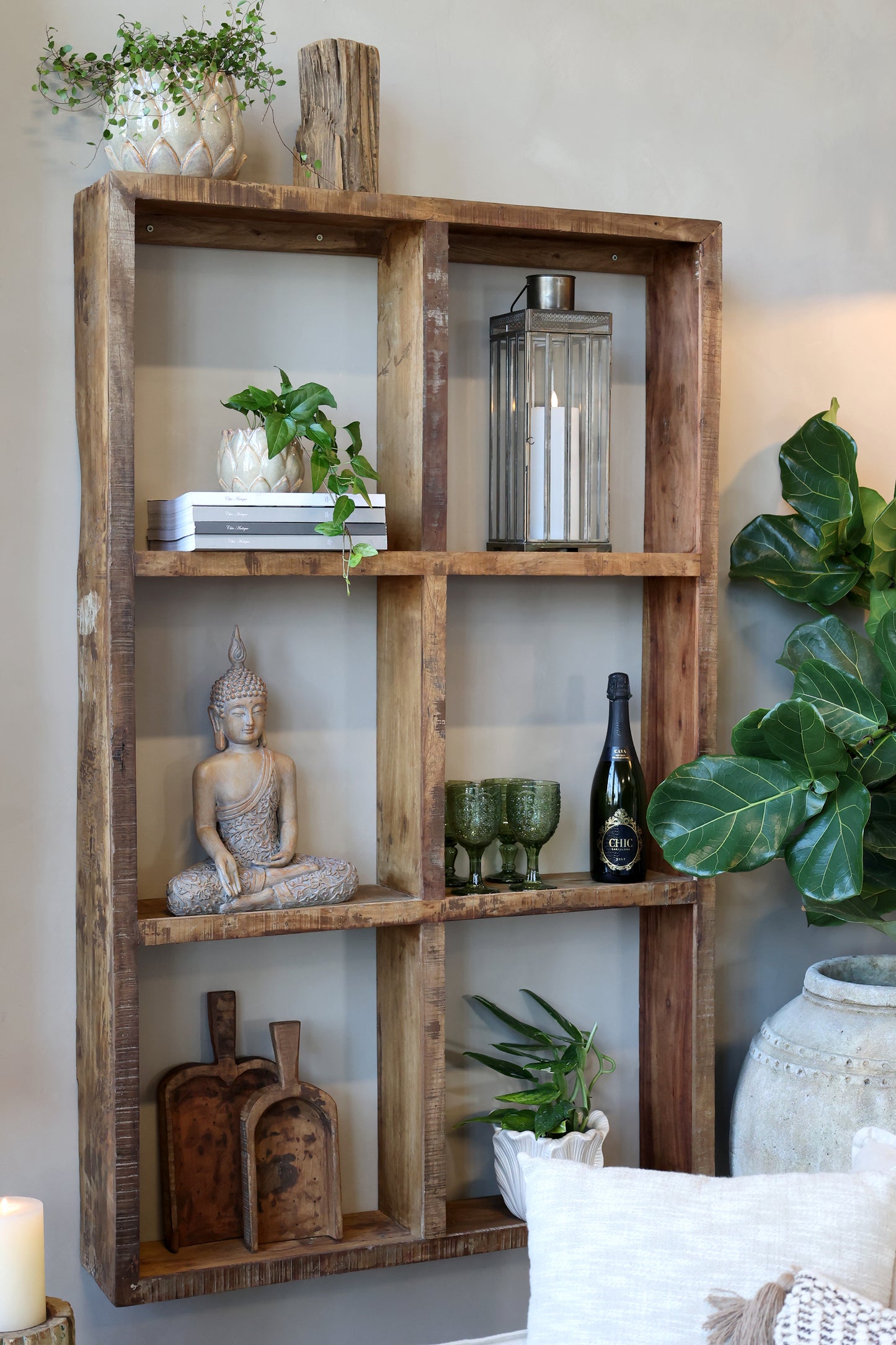 Wall shelf recycled wood