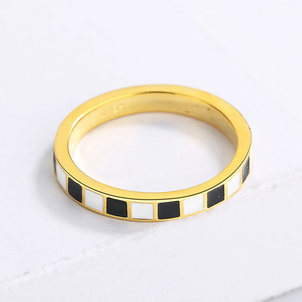 Ring checkerboard svart vit