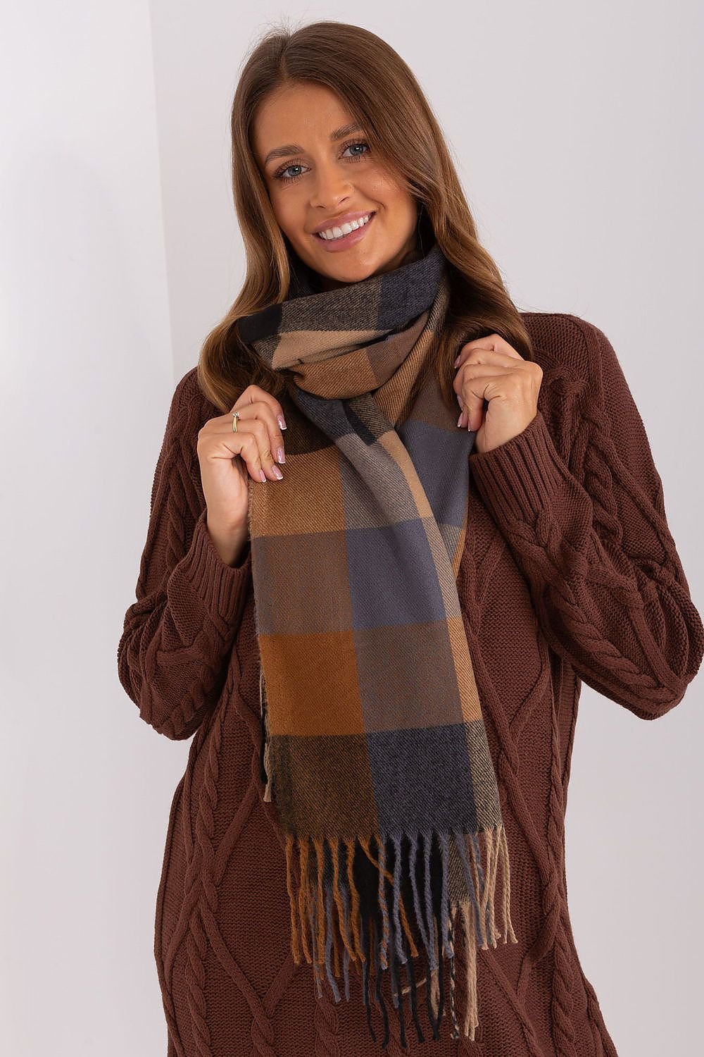 Shawl model 187775 AT