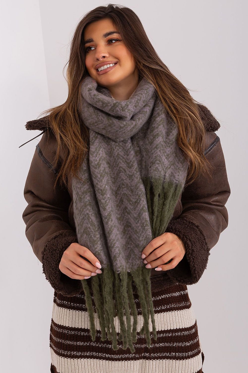 Shawl model 189246 AT