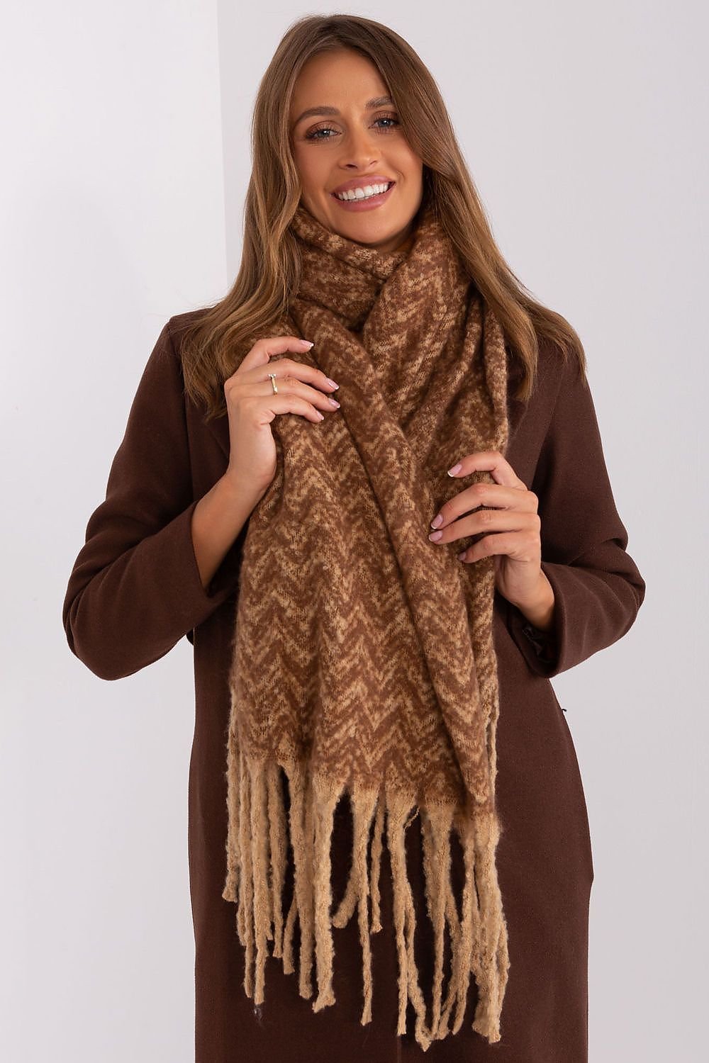 Shawl model 189246 AT