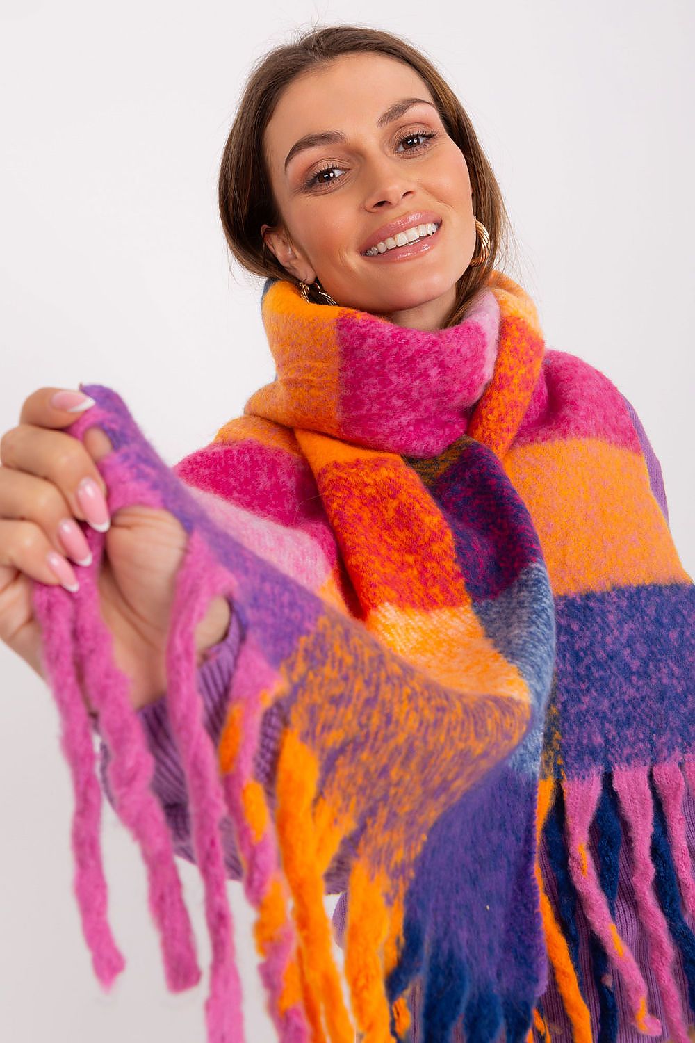 Shawl model 191733 AT