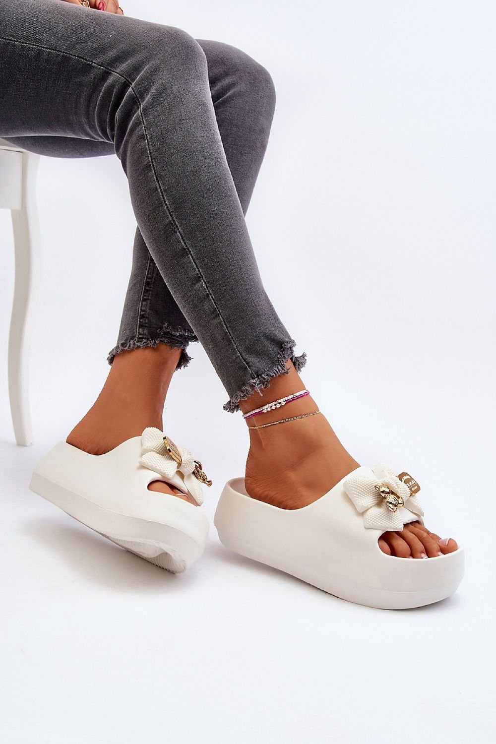 Flip-flops model 194378 Step in style