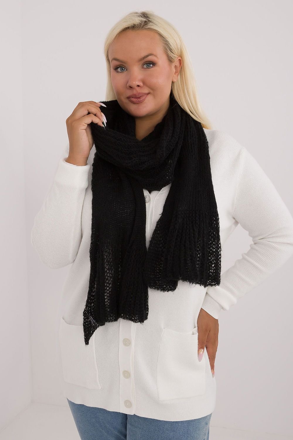 Shawl model 200976 AT