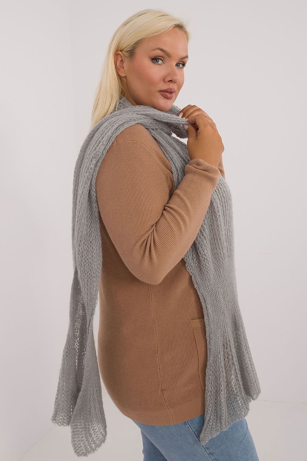 Shawl model 200976 AT
