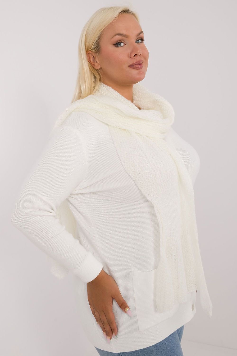 Shawl model 200976 AT