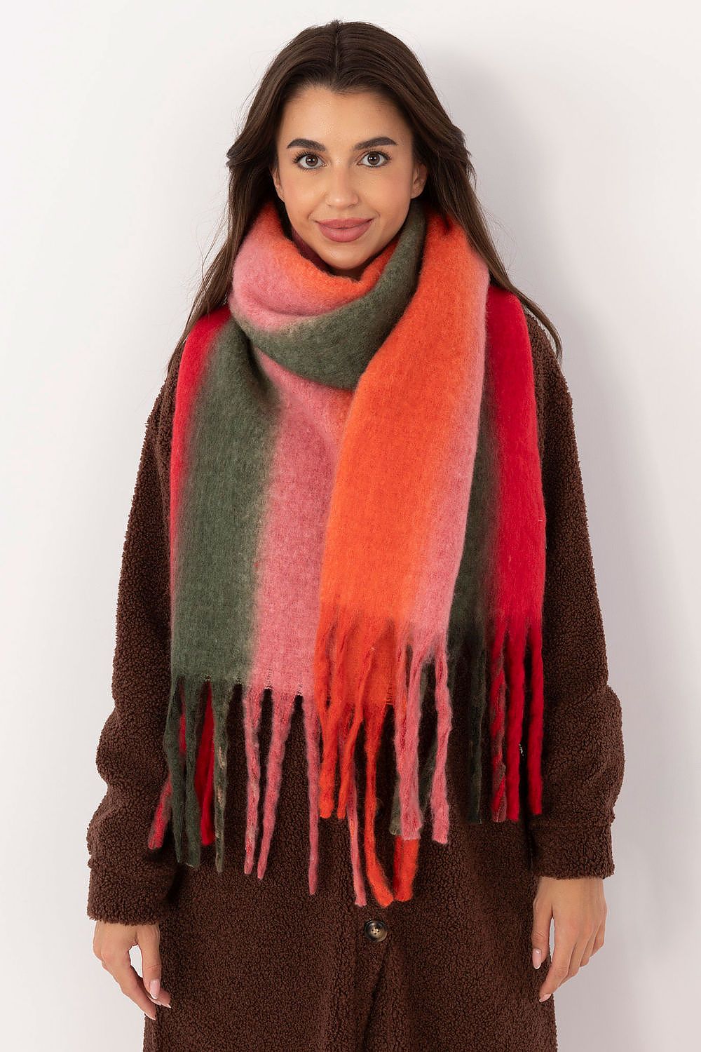Shawl model 200285 AT