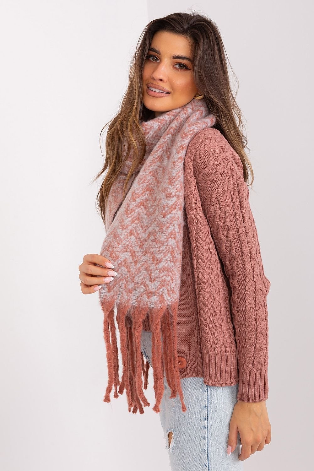 Shawl model 189246 AT