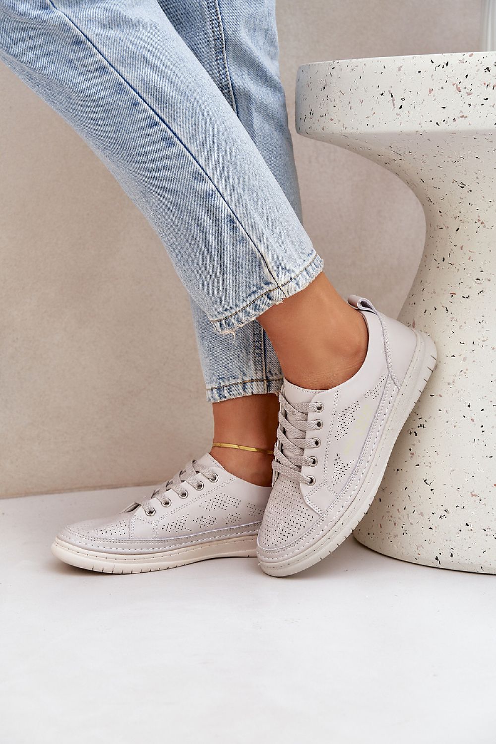 Sneakers model 208321 Step in style