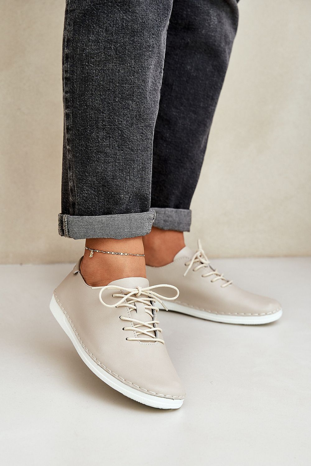 Low Shoes model 209055 Step in style