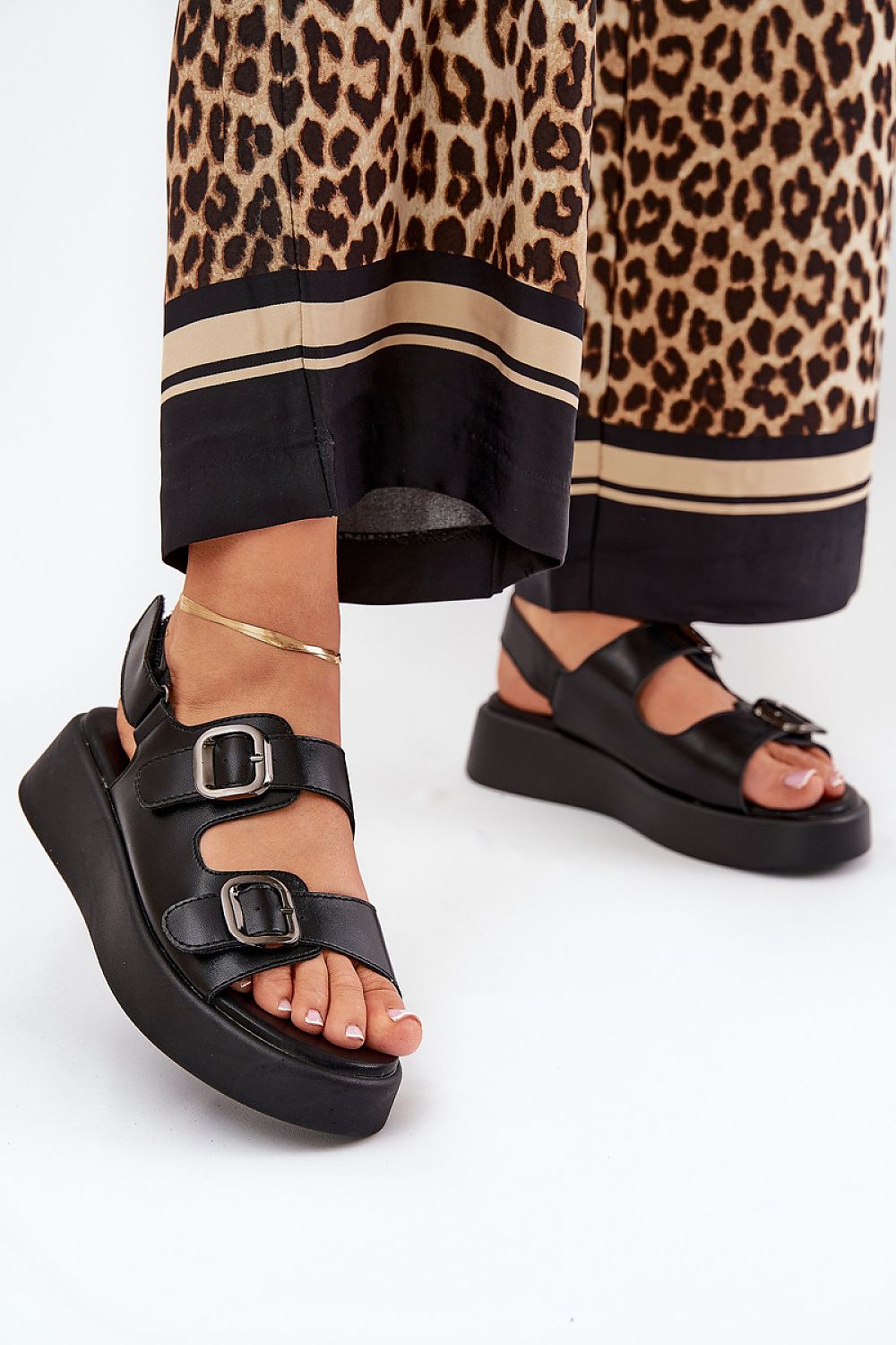 Sandals model 209887 Step in style