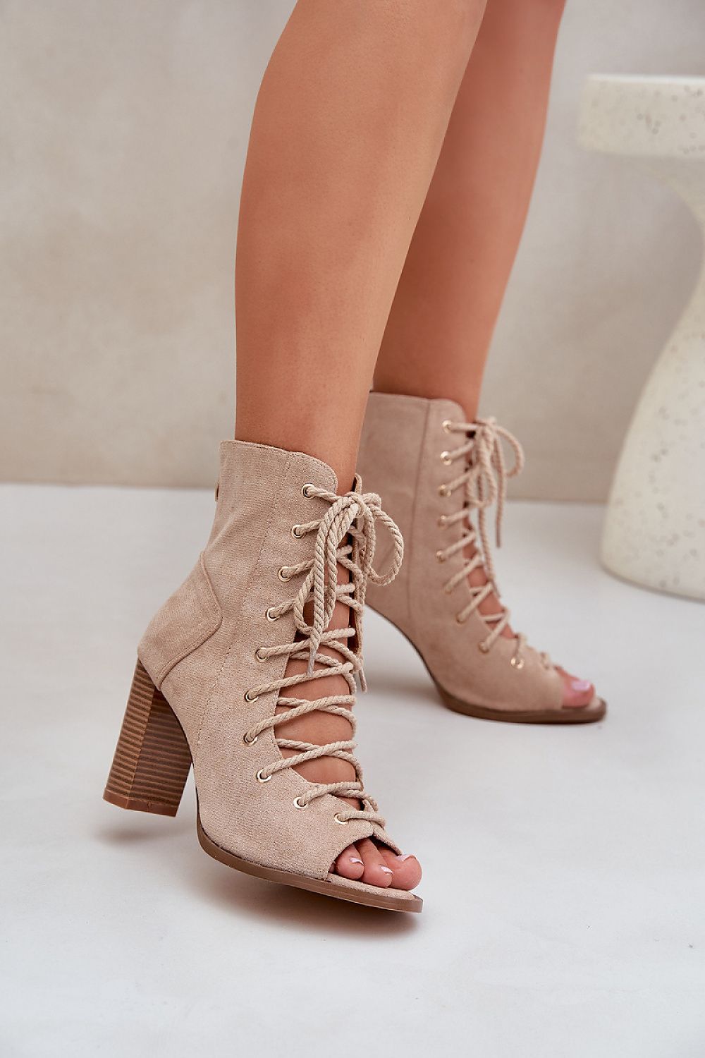 Heel sandals model 209930 Step in style