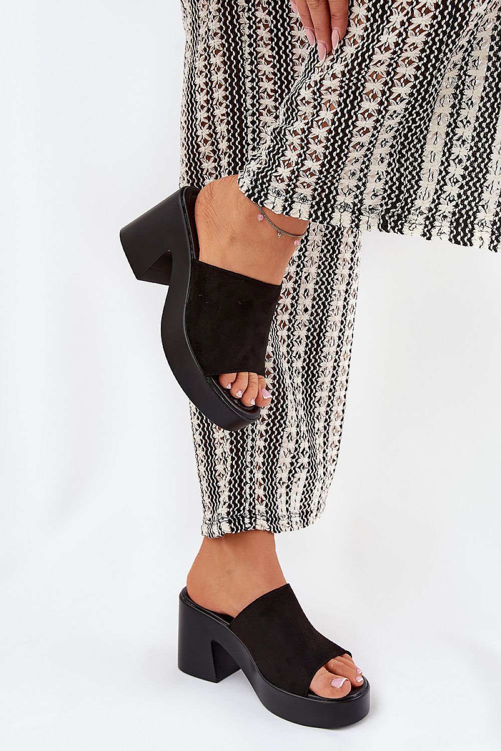 Flip-flops model 209942 Step in style