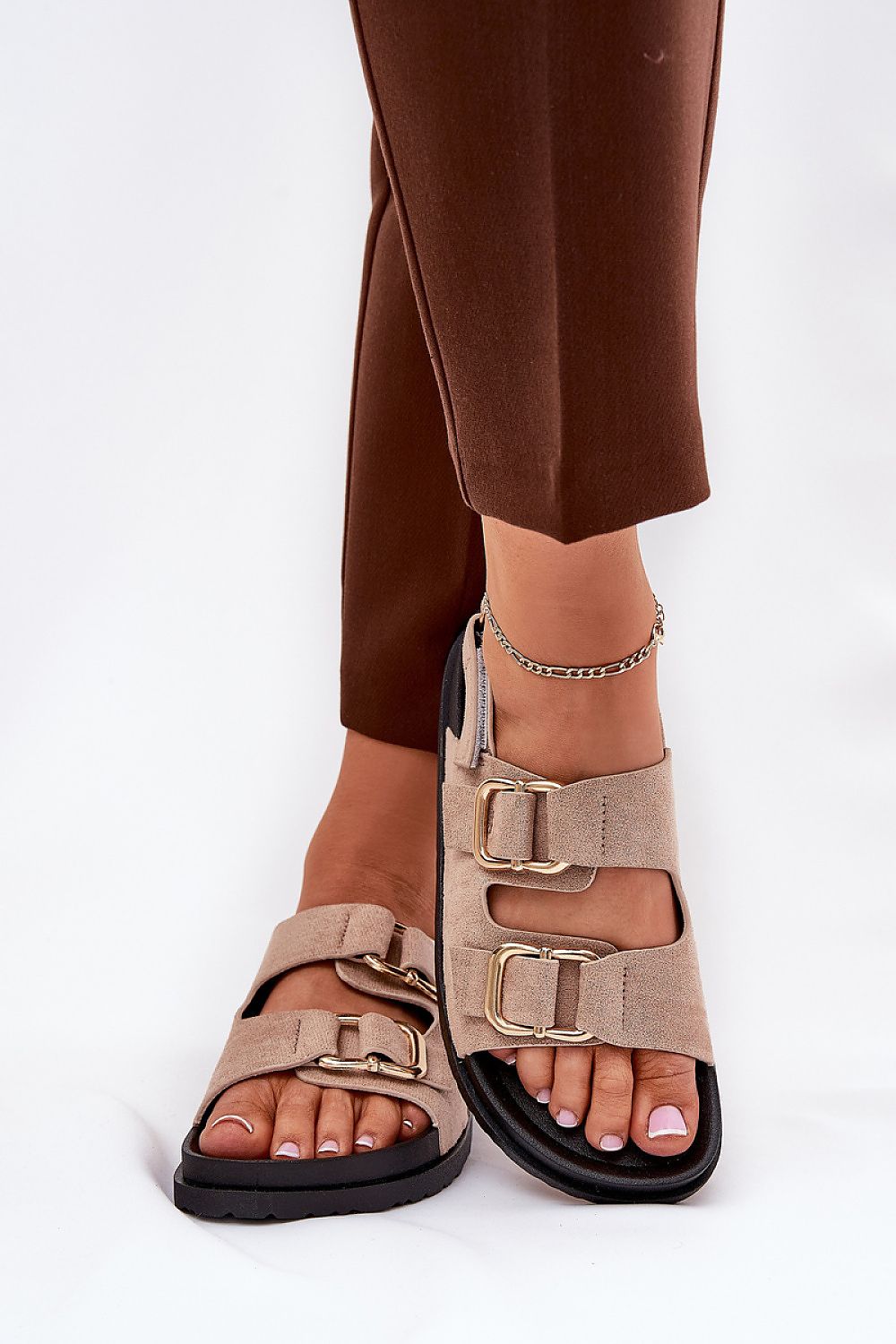 Sandals model 210048 Step in style