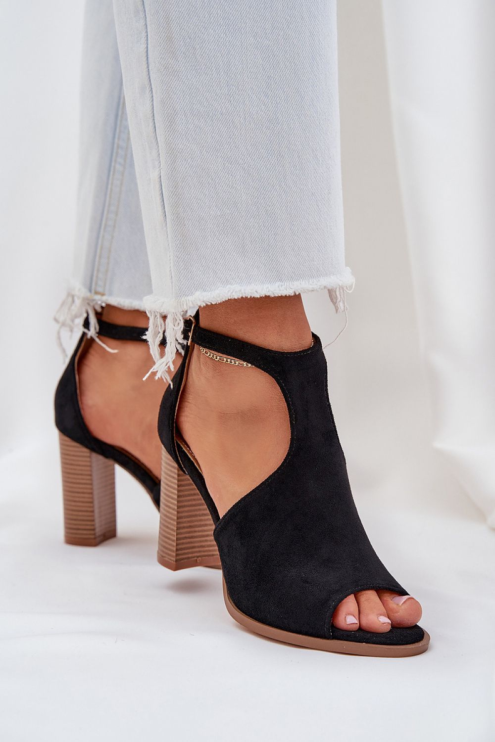 Heel sandals model 210155 Step in style