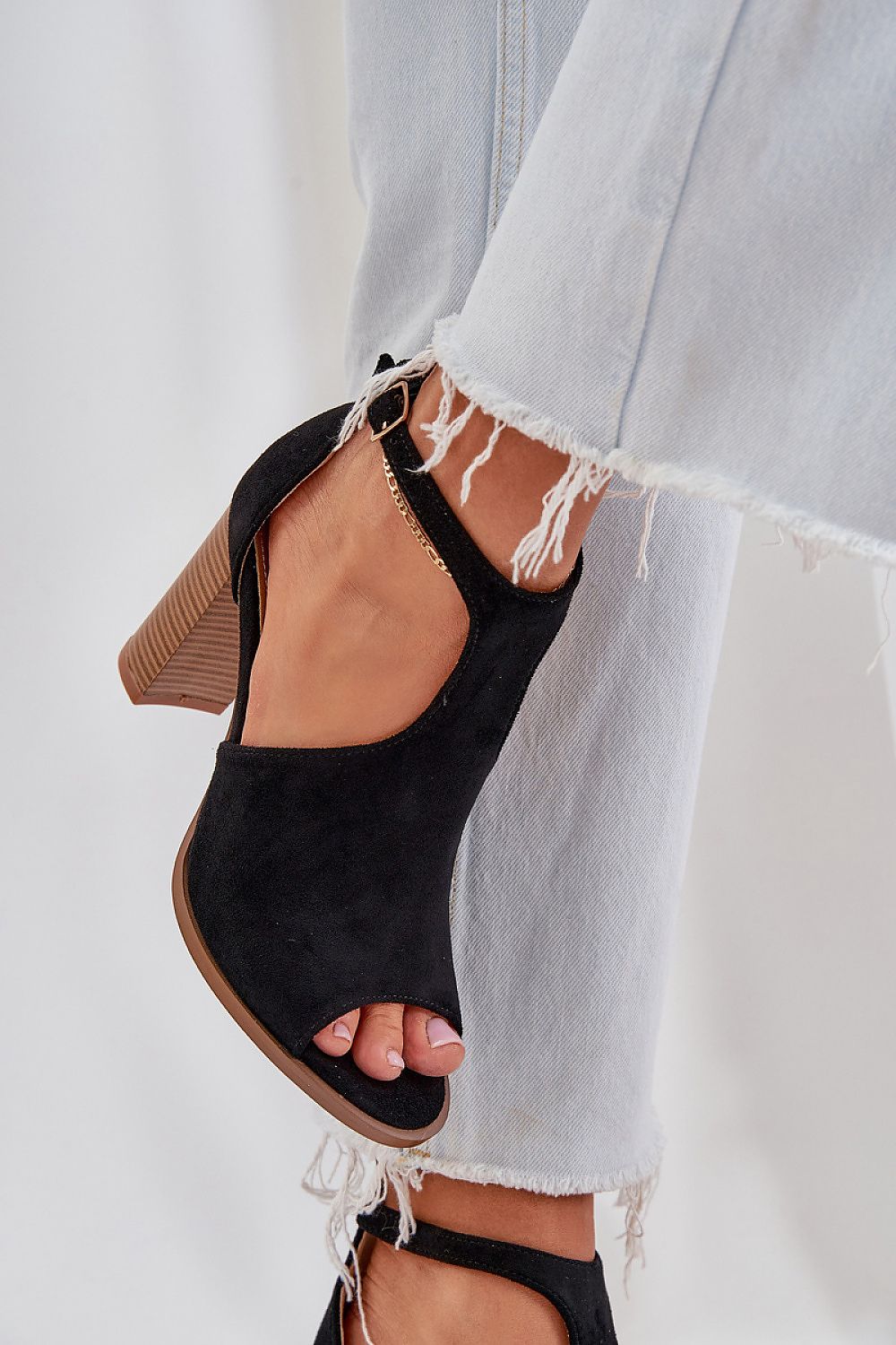 Heel sandals model 210155 Step in style