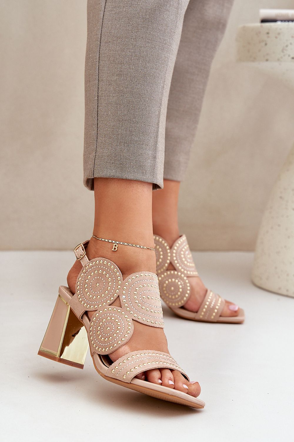 Heel sandals model 210709 Step in style