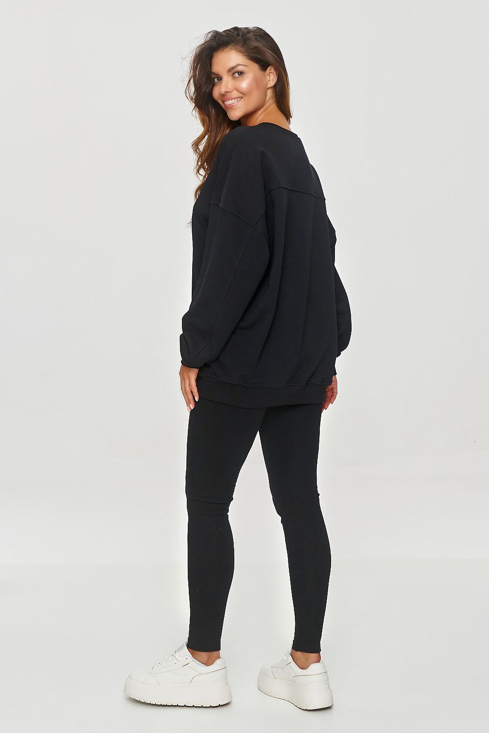 Long leggings model 209665 Makadamia