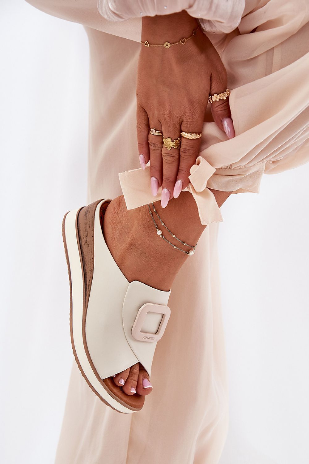 Flip-flops model 212350 Step in style