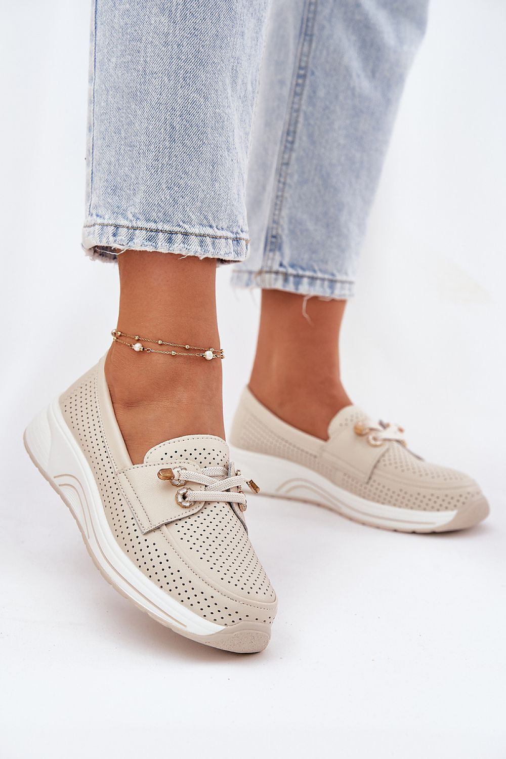 Low Shoes model 212545 Step in style