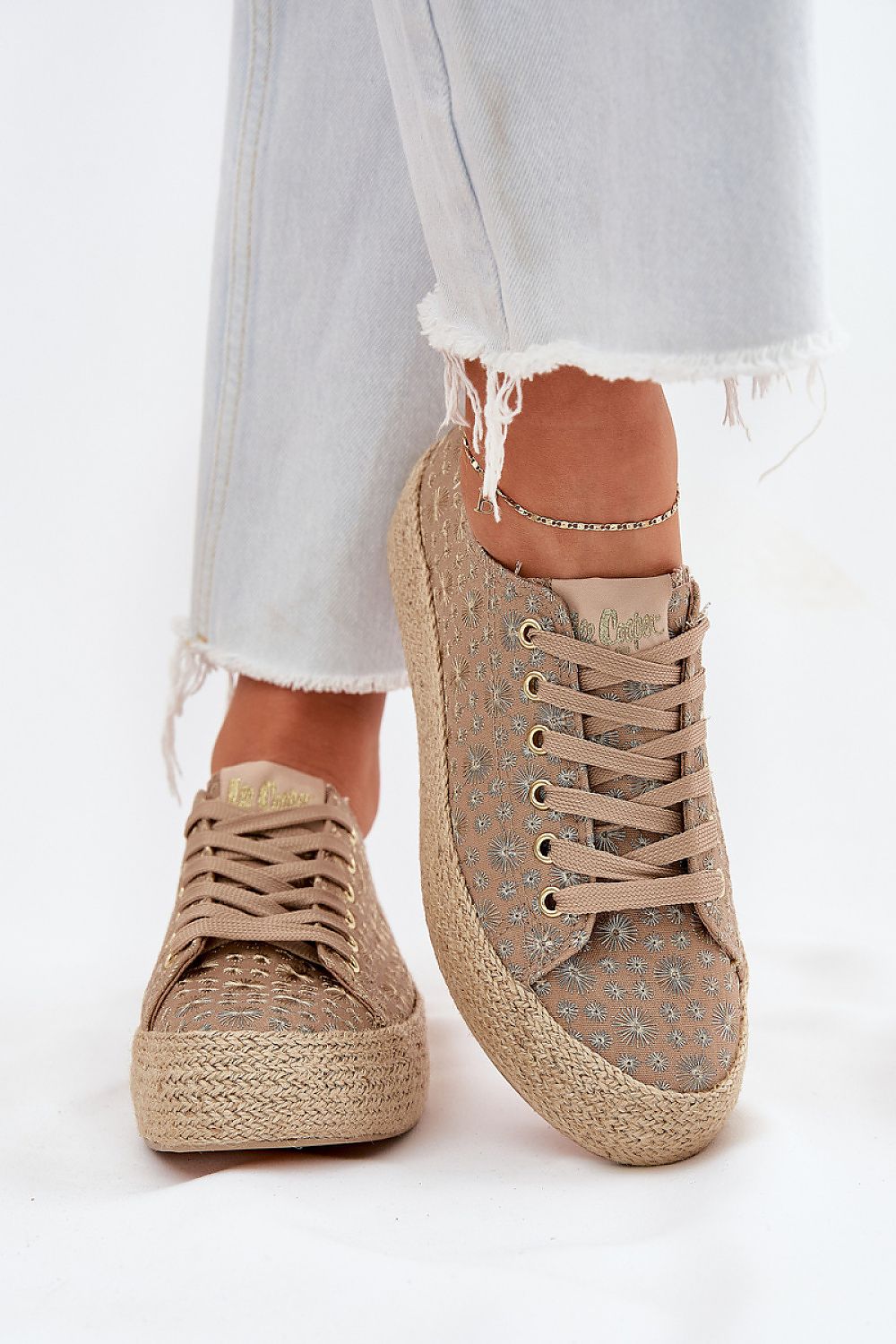 Sneakers model 212620 Step in style