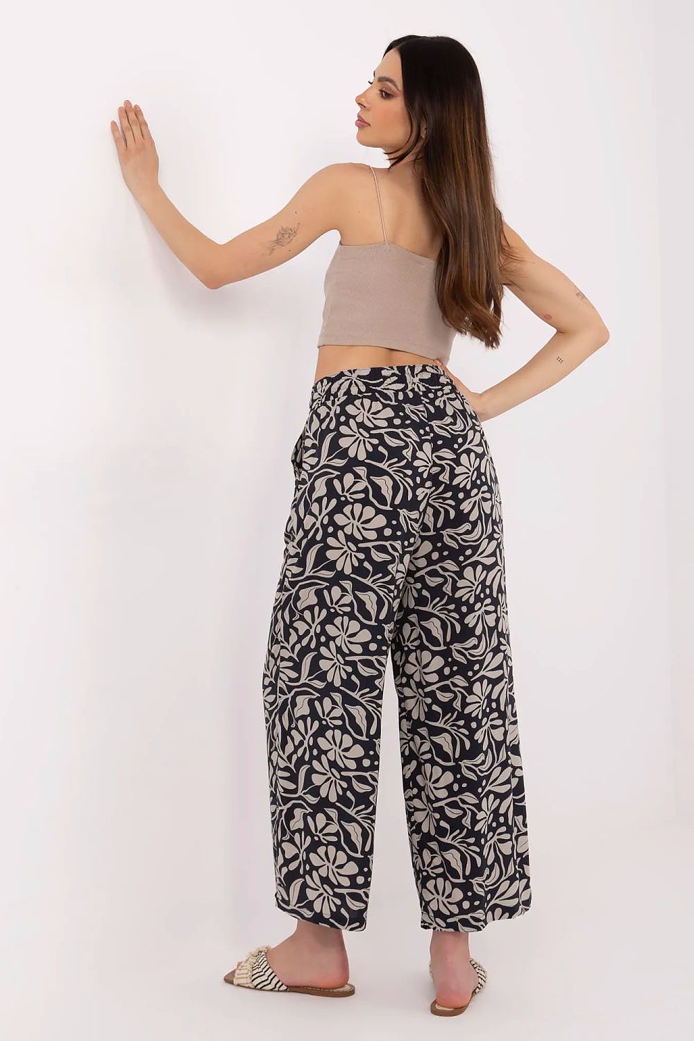 Women trousers model 212666 Sublevel