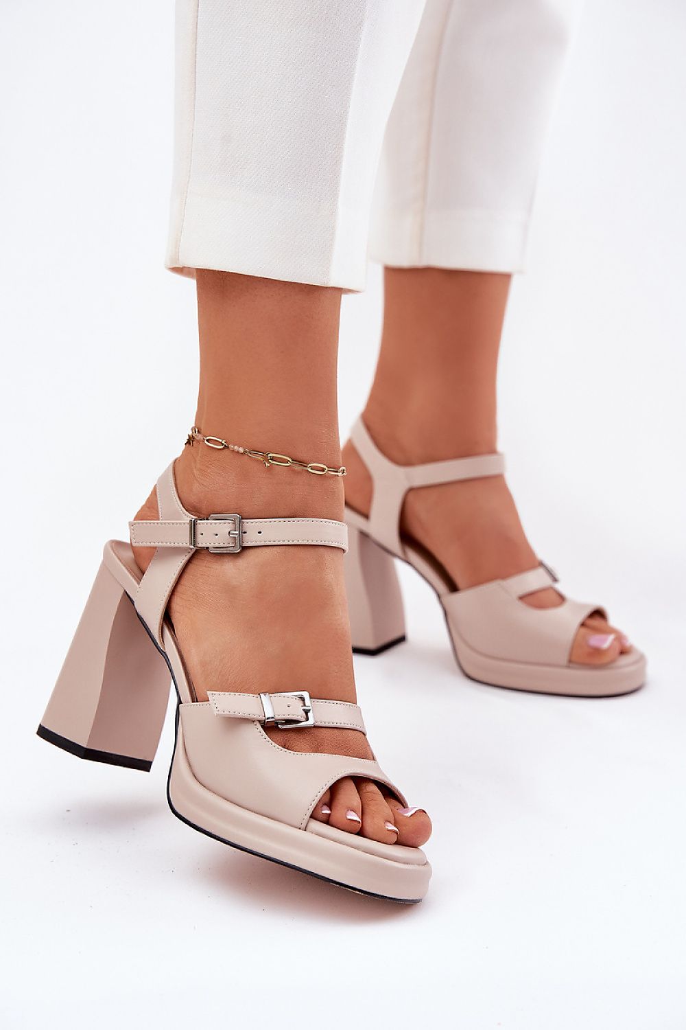 Heel sandals model 212826 Step in style