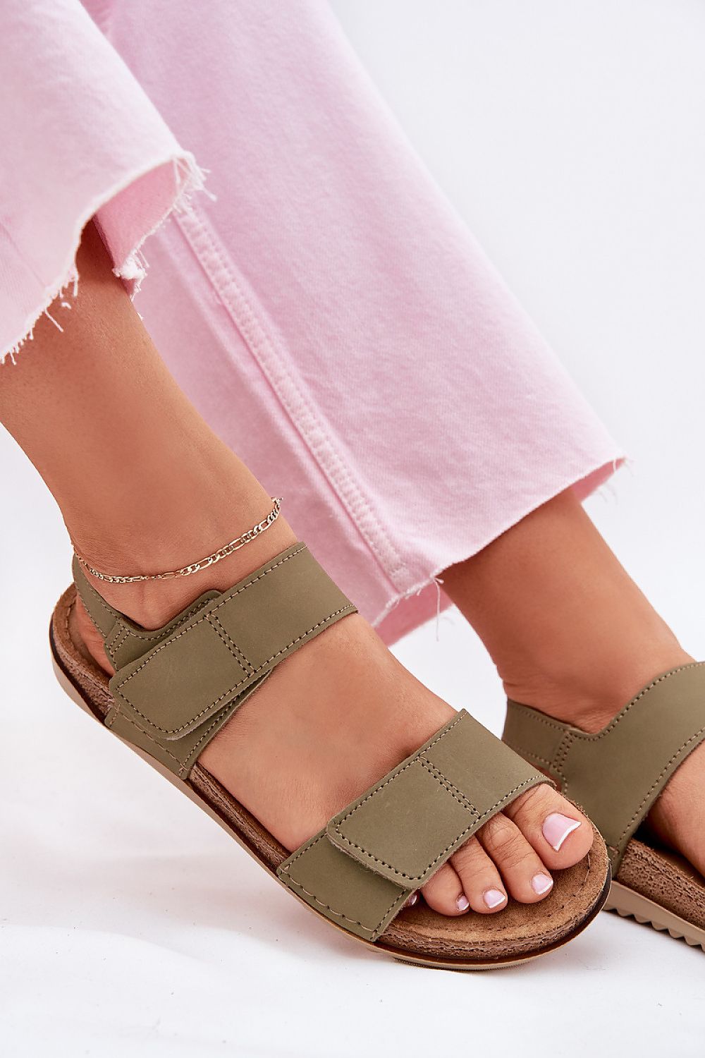 Sandals model 215024 Step in style