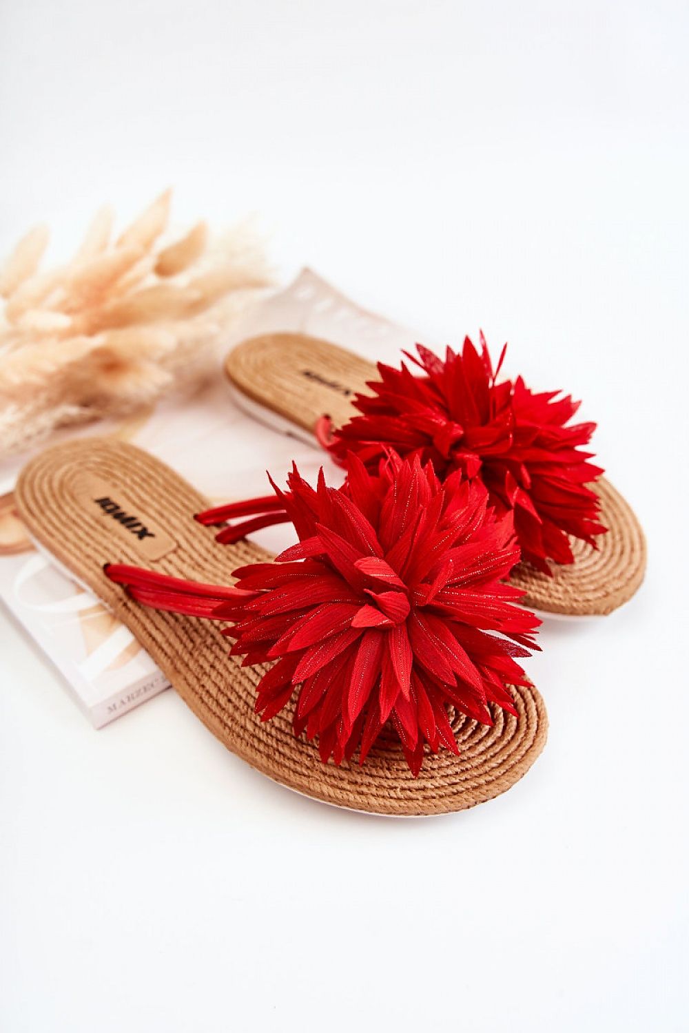Japanese flip-flops model 180133 Step in style