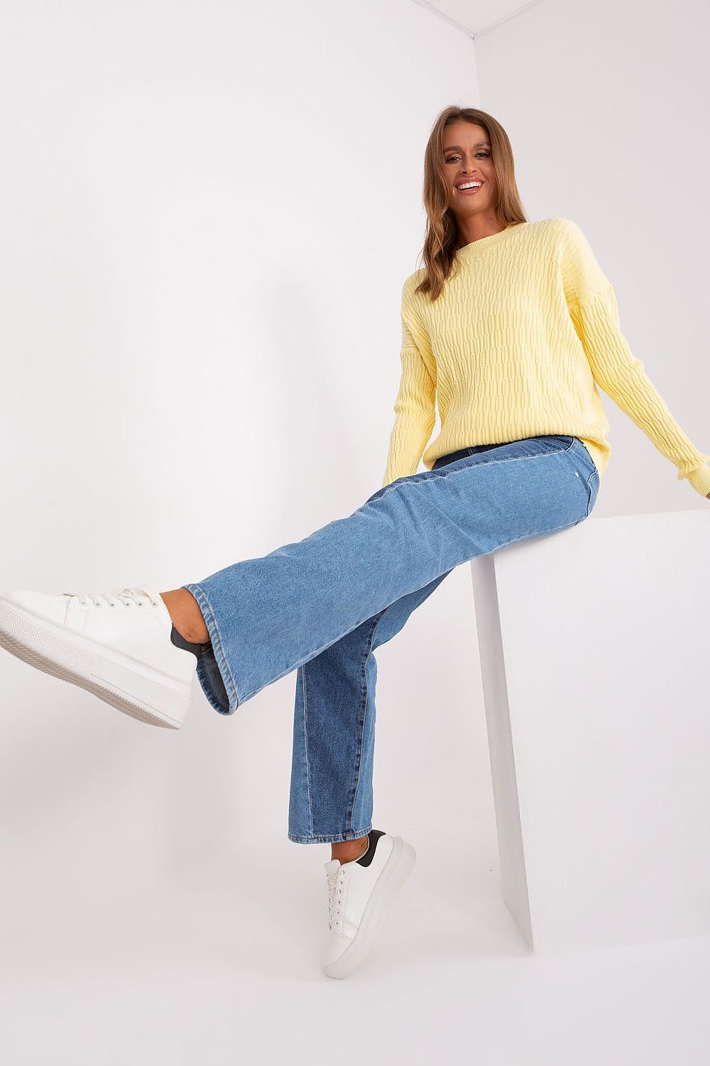 Jumper model 185727 AT