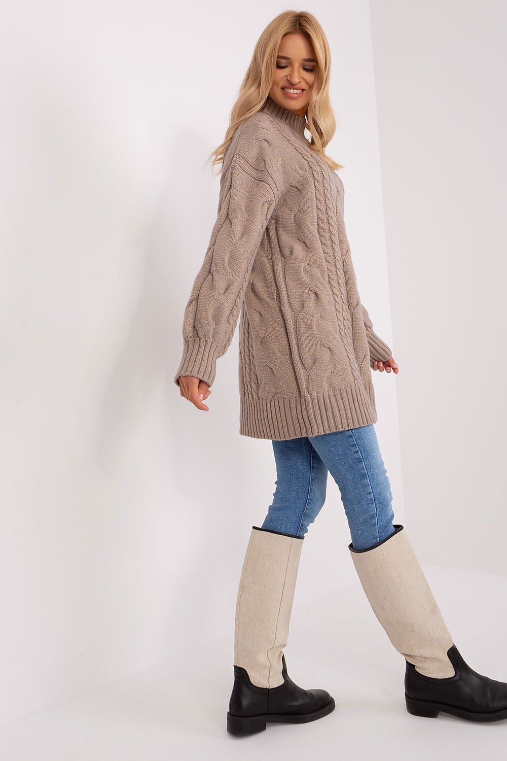 Long jumper model 185743 AT