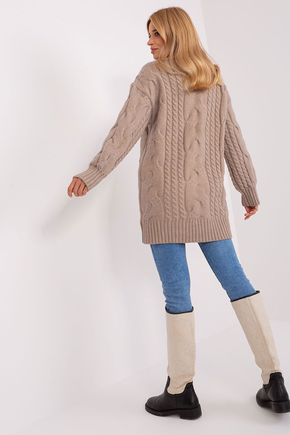 Long jumper model 185743 AT