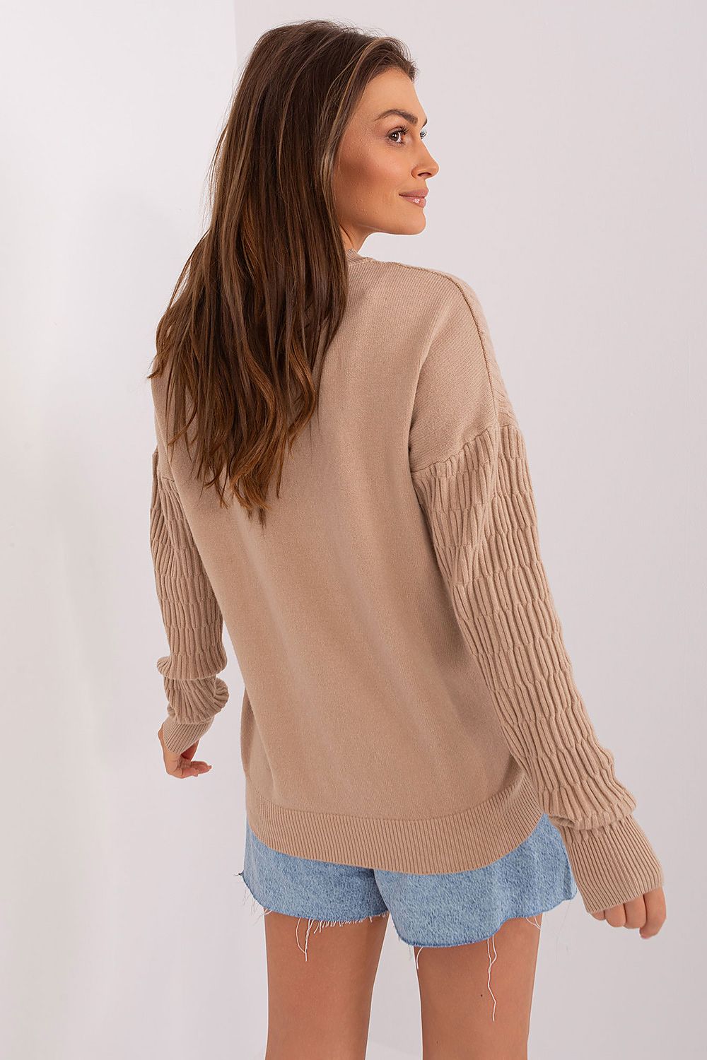 Jumper model 185727 AT