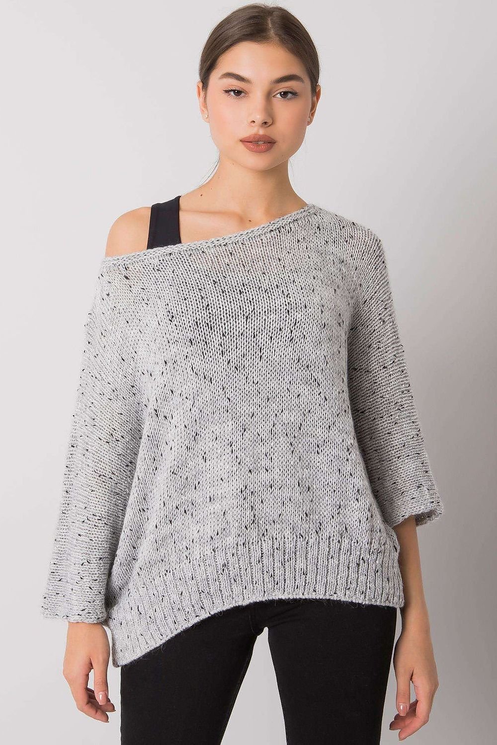 Loose fit sweater
