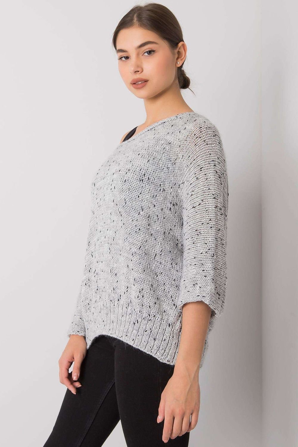 Loose fit sweater