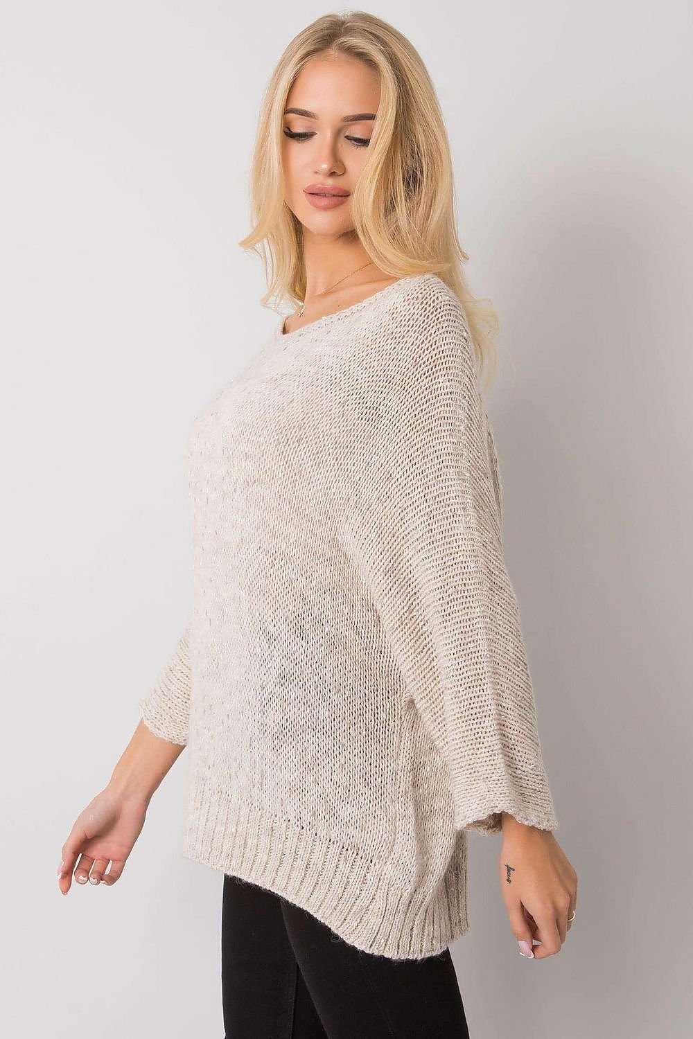 Loose fit sweater