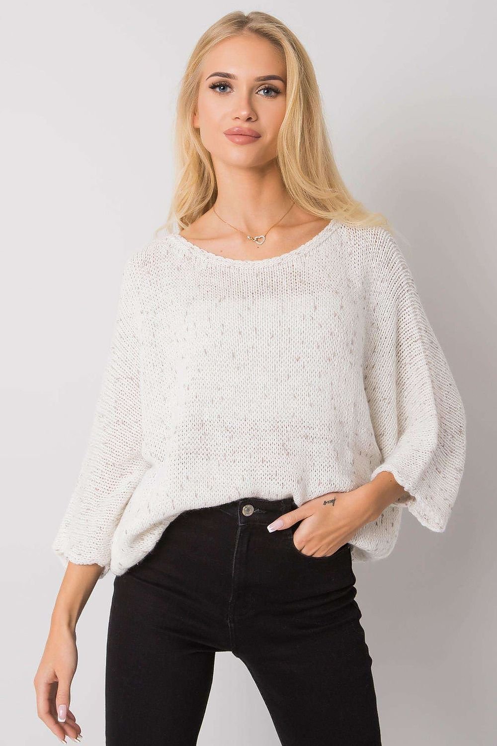 Loose fit sweater