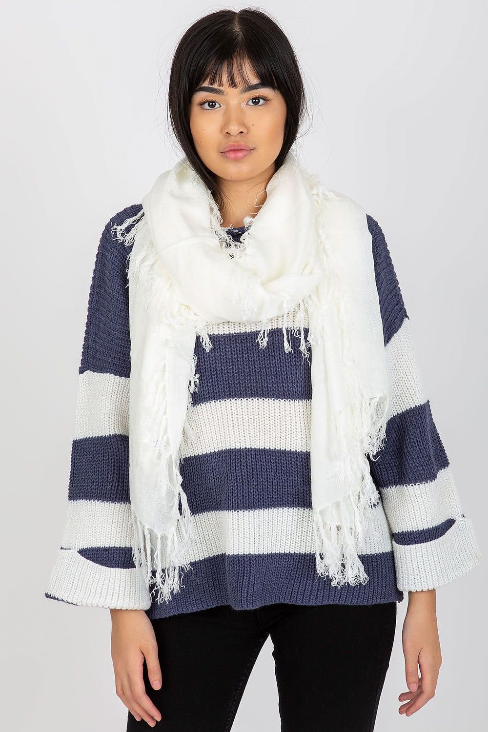 Shawl model 174886 AT