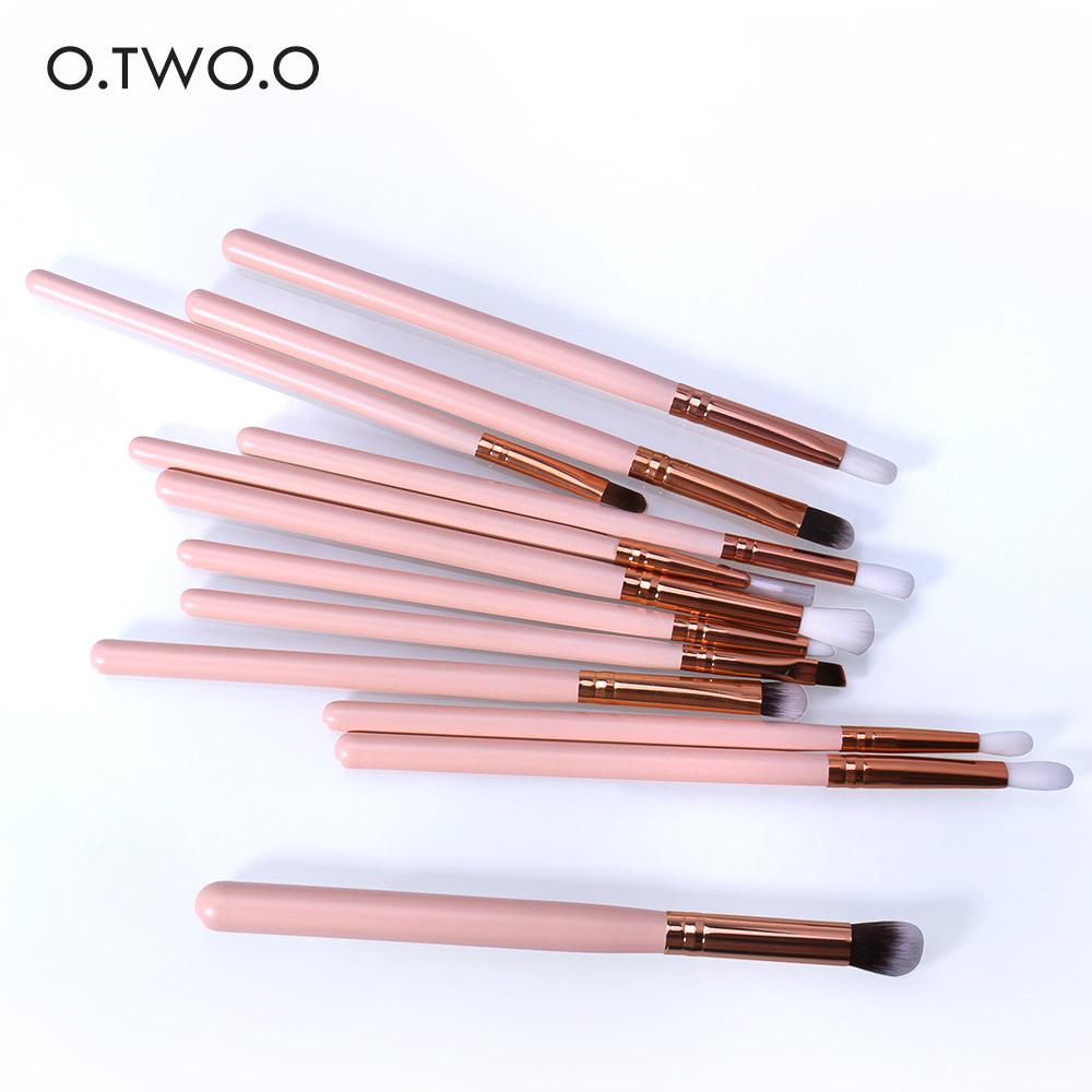 O.TWO.O 12pcs Sminkborstar