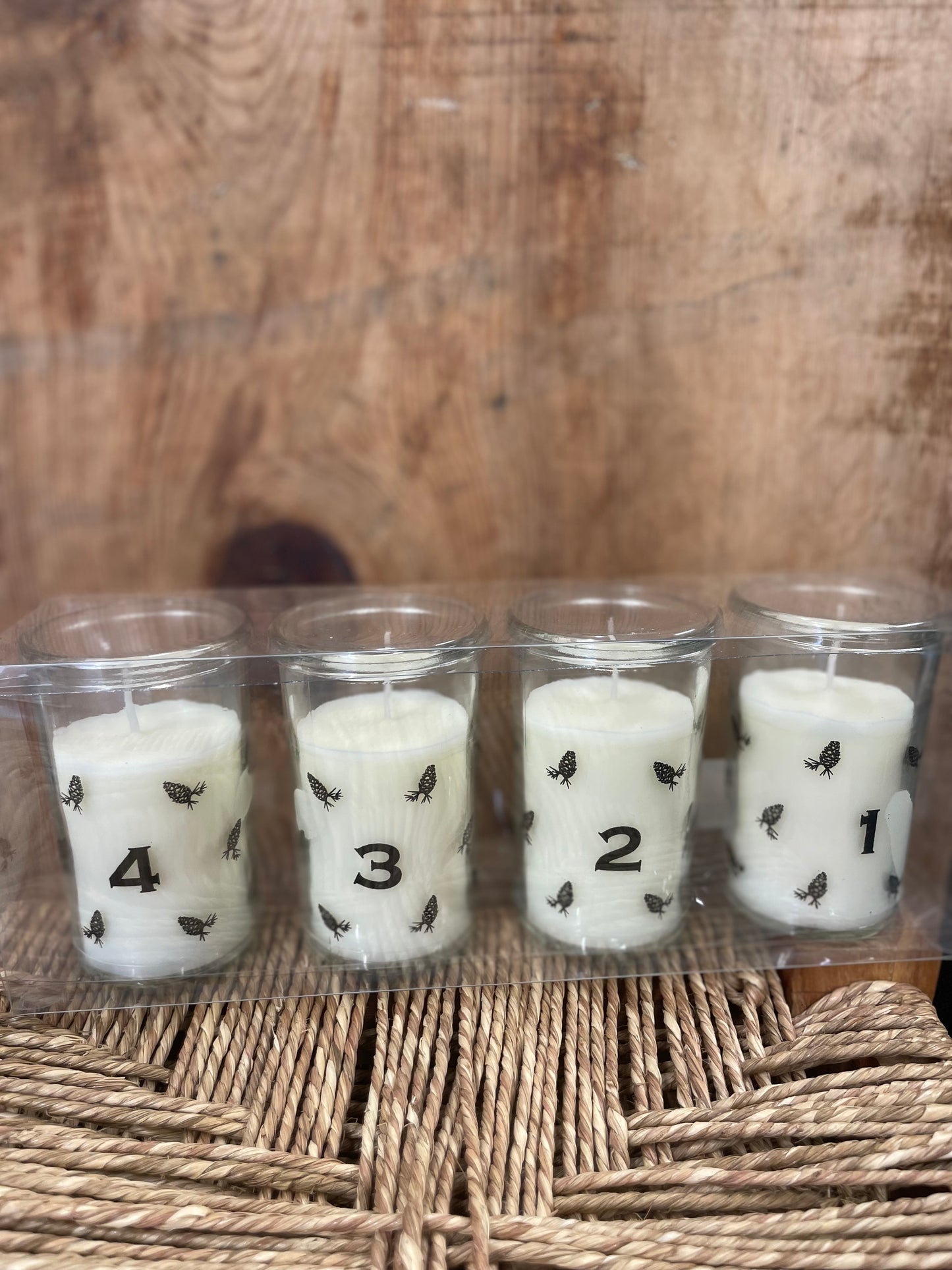 Adventsljus i glas 1-4