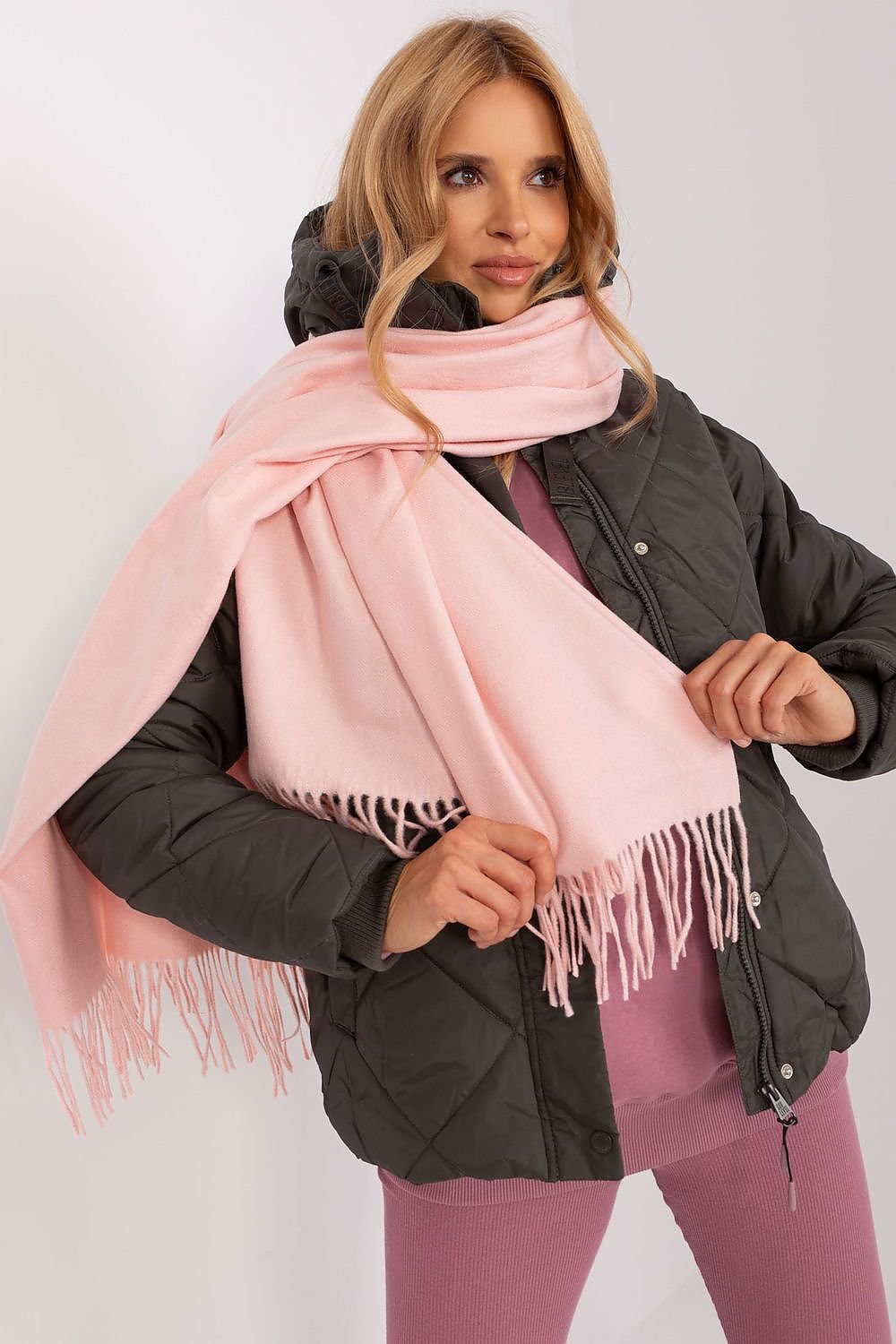 Shawl model 187617 AT