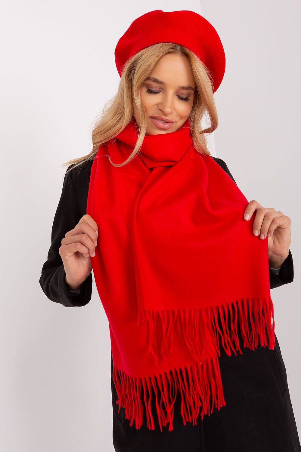 Shawl model 187617 AT
