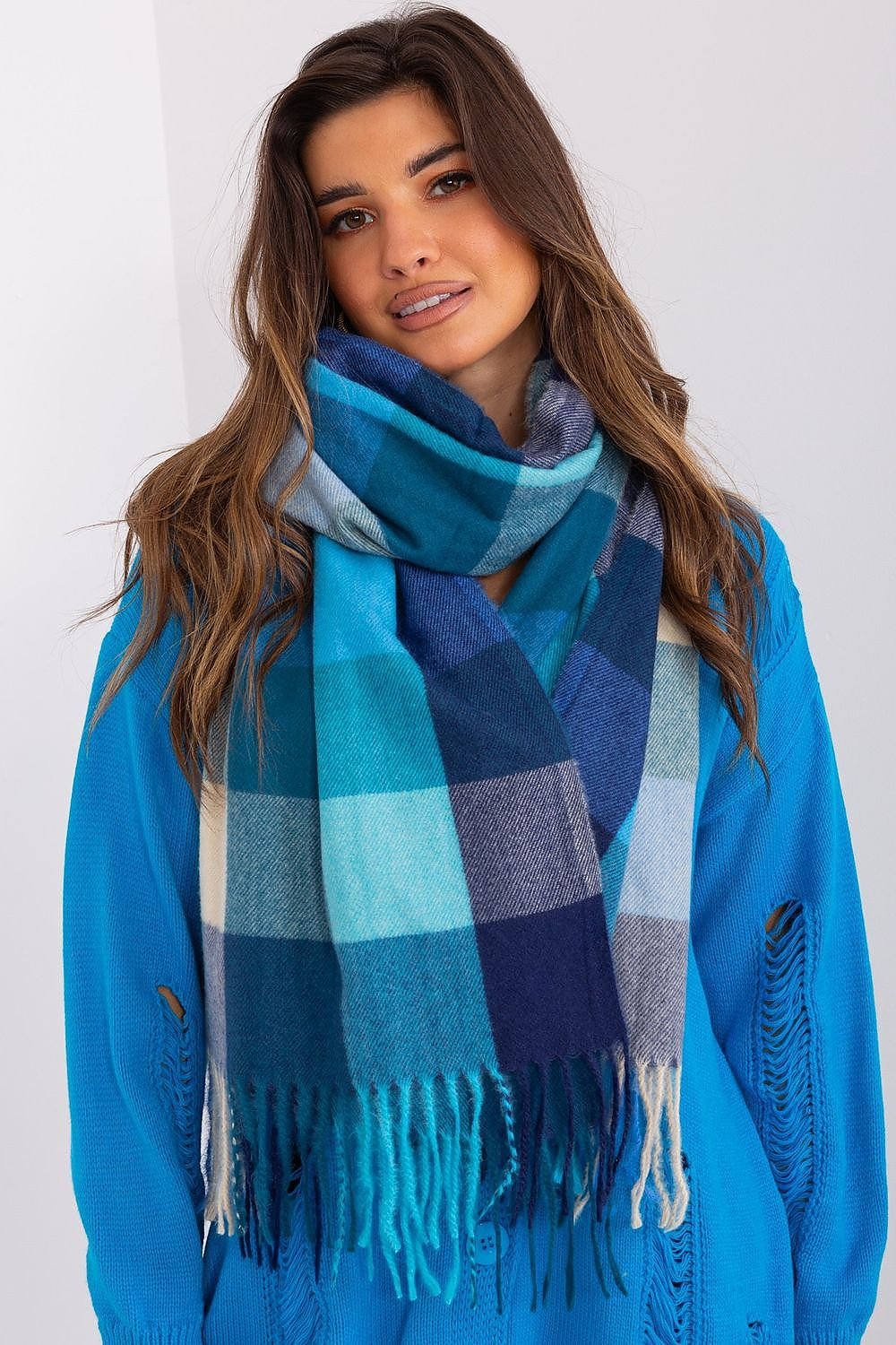 Shawl model 187775 AT