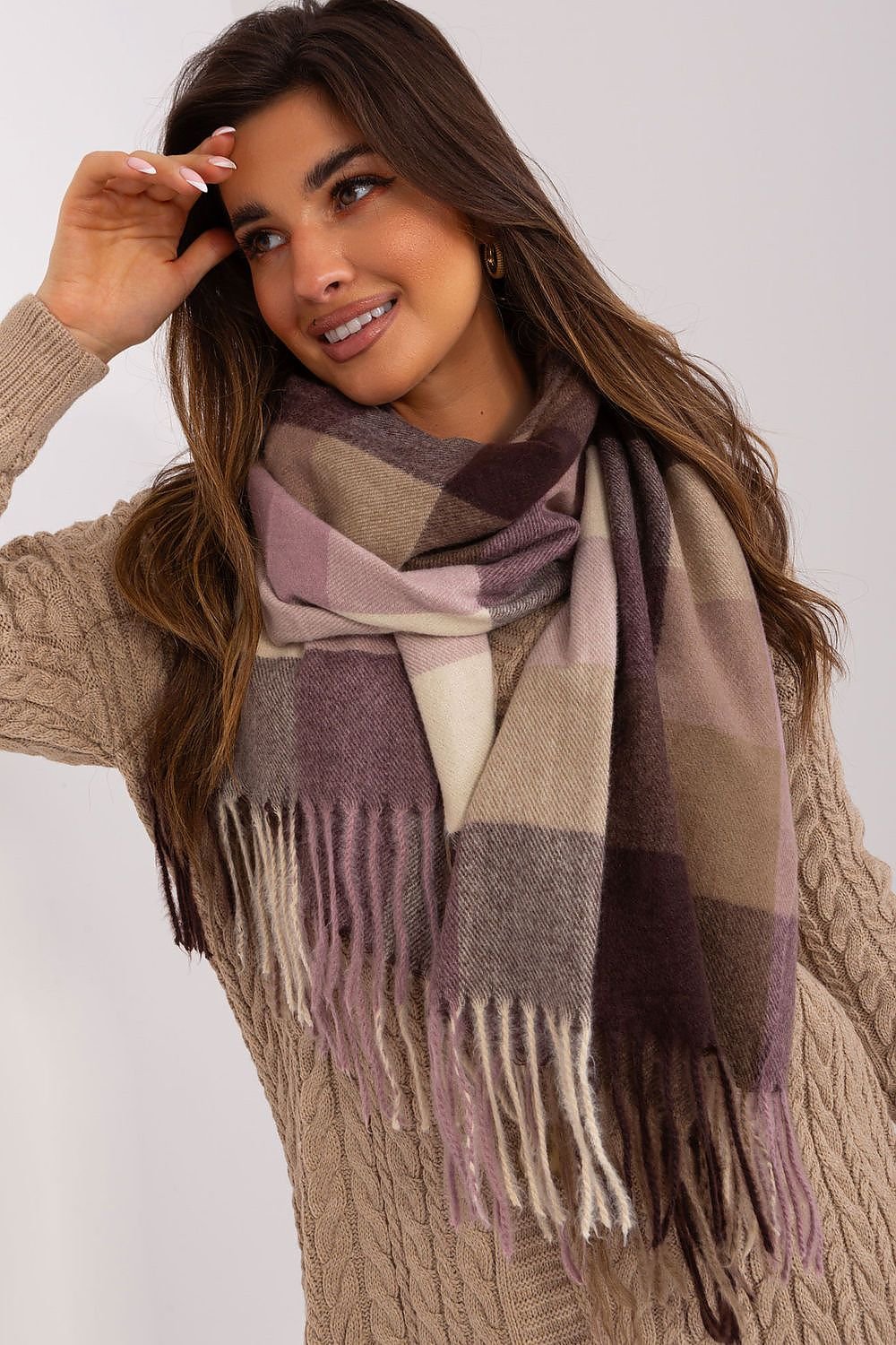 Shawl model 187775 AT